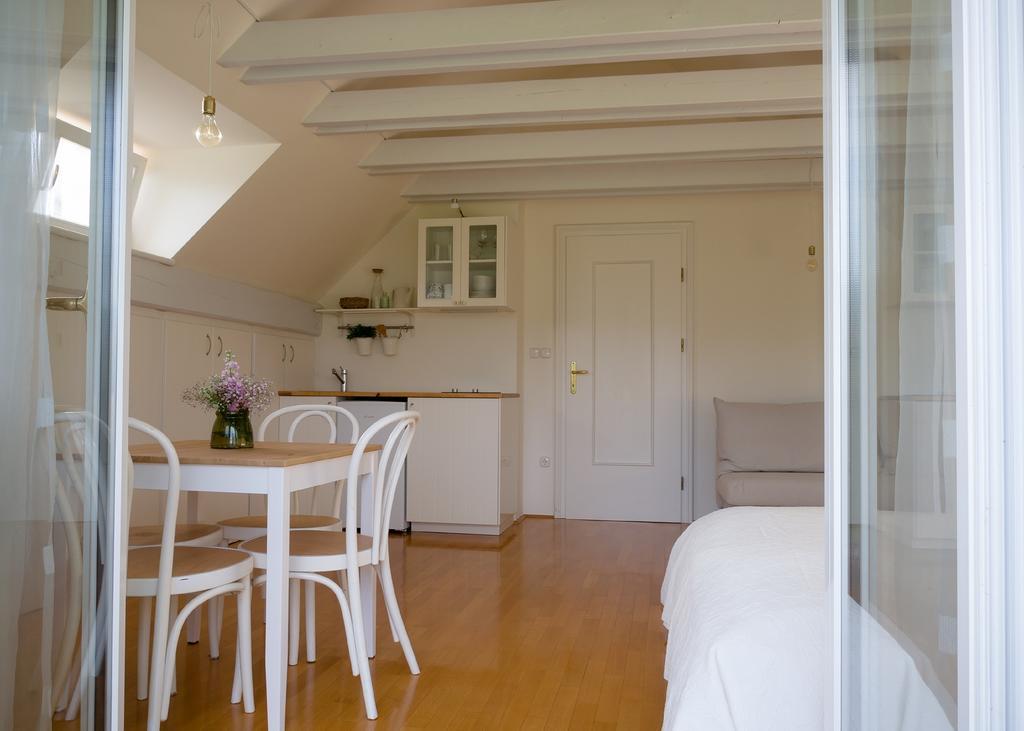 Guest House Vitaja เบลด ภายนอก รูปภาพ